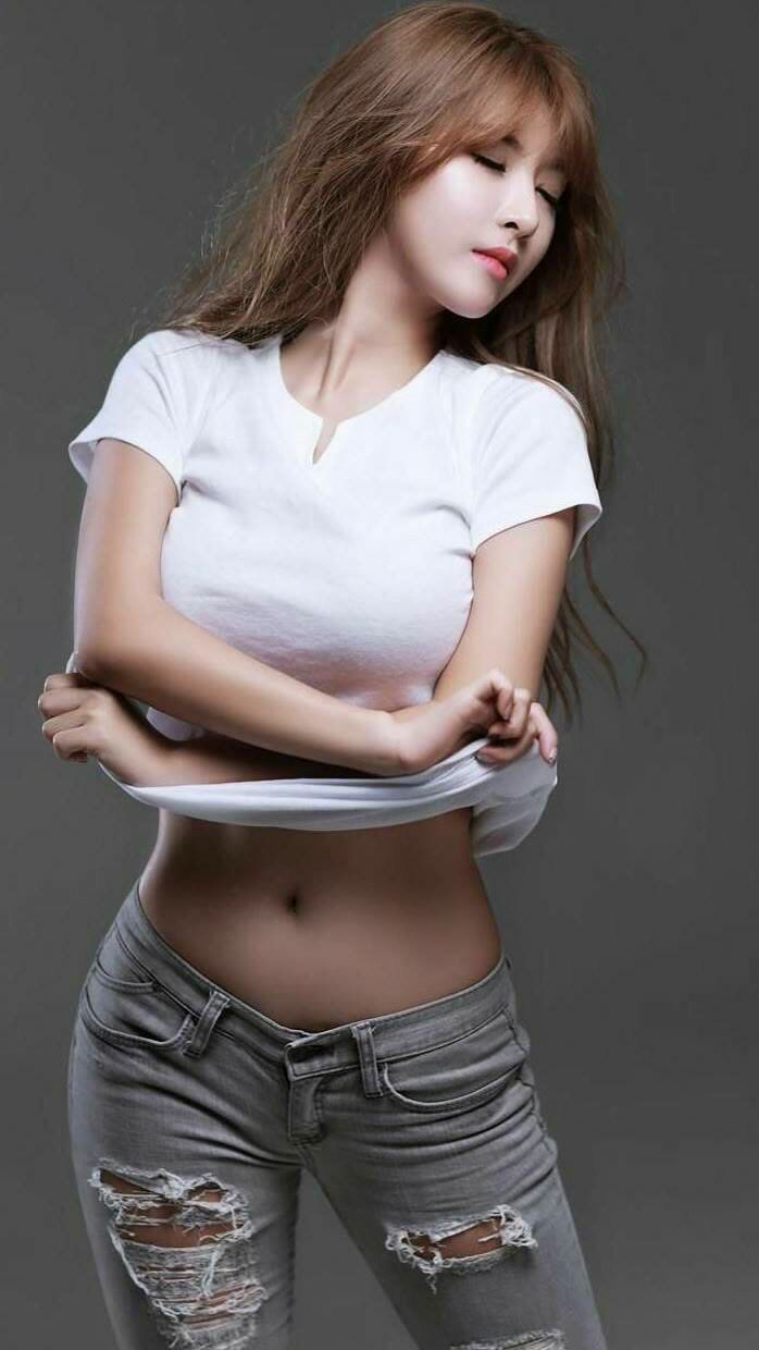 随机国足后防线合作日益默契，国足的后防线